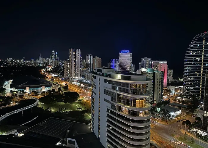 Lamour Ocean View Apartment II In Casino Broadbeach - Free Parking-195Cm