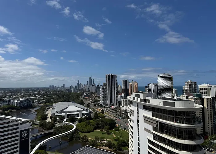 Lamour Ocean View Apartment II In Casino Broadbeach - Free Parking-195Cm